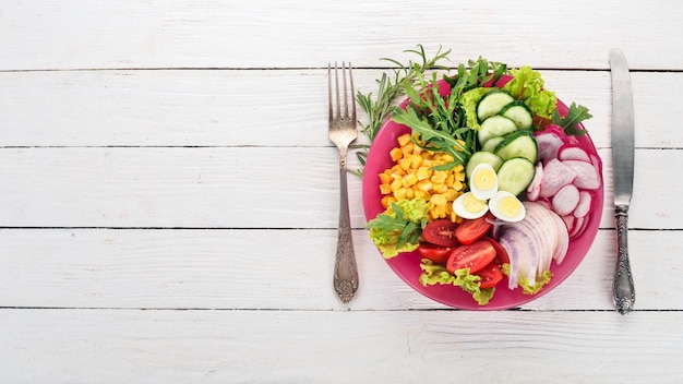 Talerz z warzywnym daniem